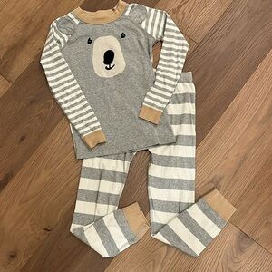 Hanna Anderson bear pajamas set